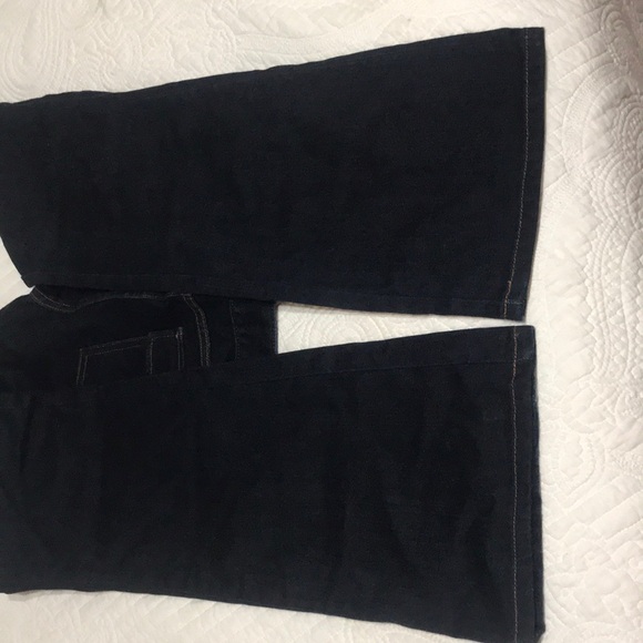 Never worn classic Banana Republic boot cut jeans - Picture 6 of 6